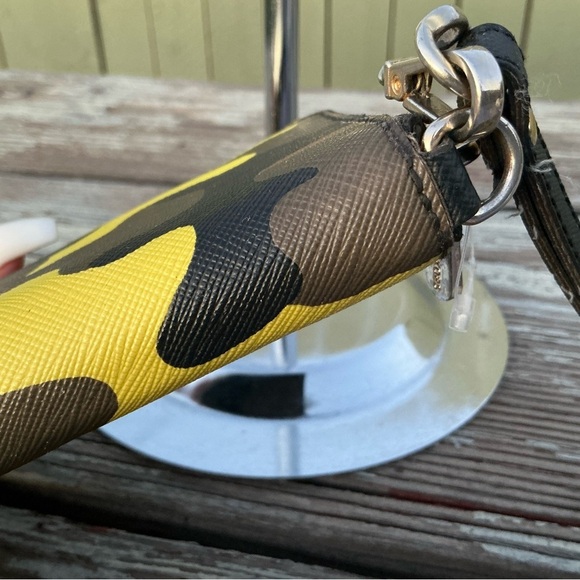 Michael Kors Yellow and Brown Camouflage Bags - Picture 3 of 11